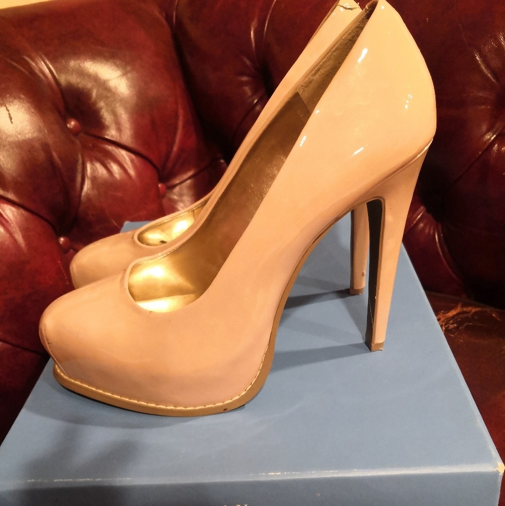 Simply Vera blush heels sz7